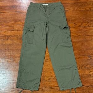 Women’s Levi’s 94 Baggy Olive Cargo Pants